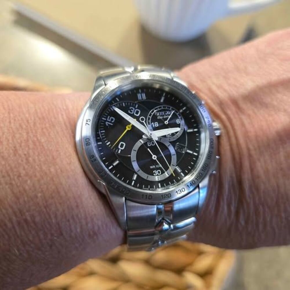 Citizen Eco-Drive Calibre 5700 Chronograph Watch - Picture 5 of 9